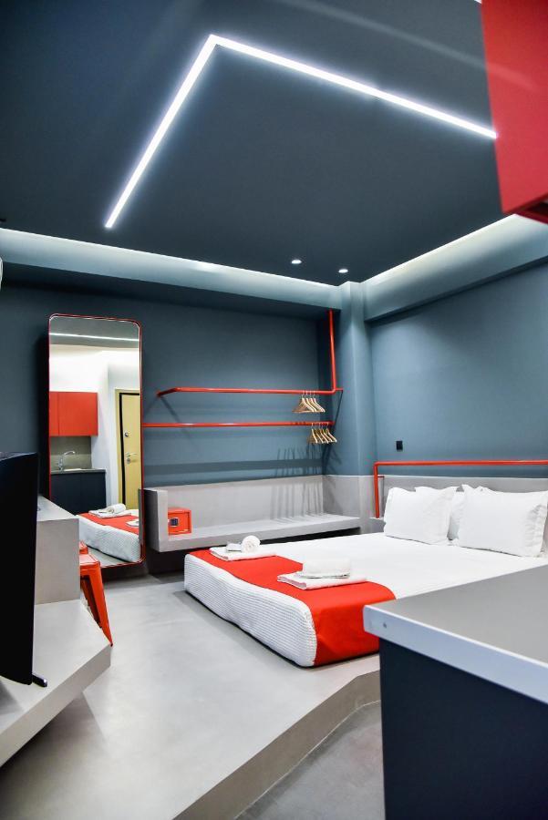 Central44 Yolo Casual Suite Афины Экстерьер фото