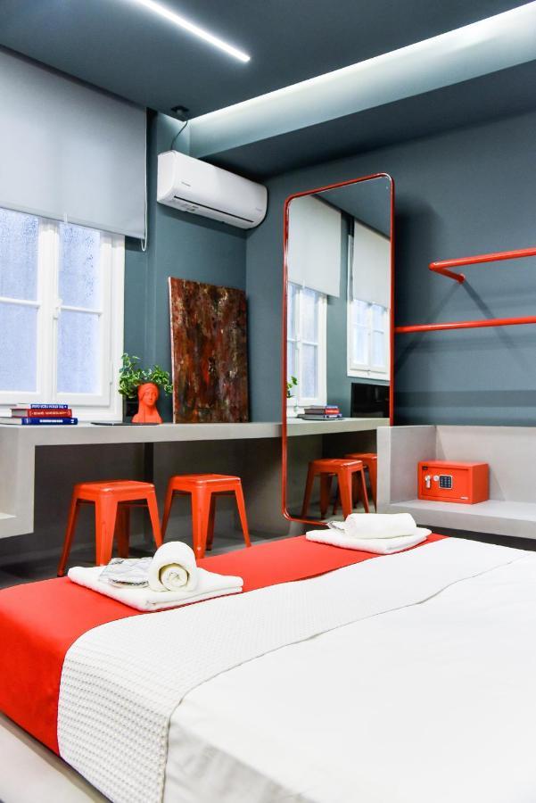 Central44 Yolo Casual Suite Афины Экстерьер фото