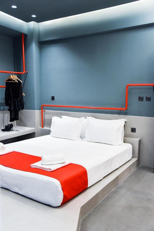 Central44 Yolo Casual Suite Афины Экстерьер фото